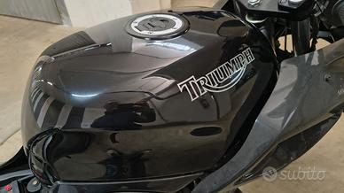 TriumphSprint 900