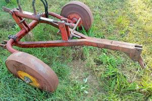 carrello porta attrezzi per trattori cingolati