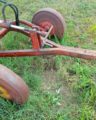 carrello porta attrezzi per trattori cingolati