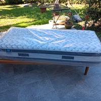 Letto elettrico singolo con materasso