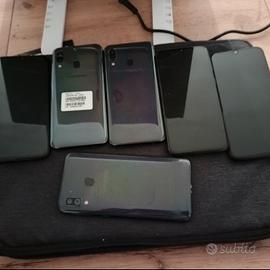 Samsung A40 solo per pezzi di ricambio 