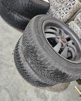 cerchi BMW Serie 3 E90 / E91 completi di gomme