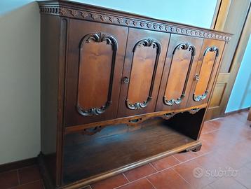 Credenza in legno massello 4 ante – Stile classico