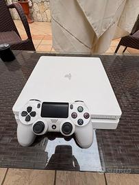 Ps4 slim colore bianco ghiaccio