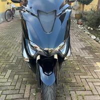 t max