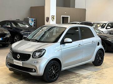 Smart forfour 0.9 t Prime 90cv twinamic - 16 - Pel