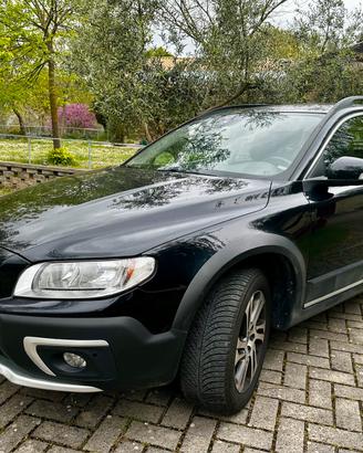 Volvo xc70 anno 2016 AWD 2400cc
