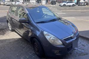 HYUNDAI i20 1.2 BENZINA COMFORT – 2012 - 129000 km