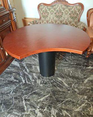 Tavolo design vintage a mezza luna
