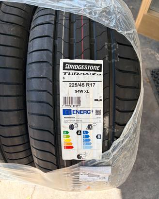 Coppia di Bridgestone Turanza6 225/45r17  94w XL