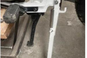Staffa cavalletto laterale Aprilia Tuareg Pegaso