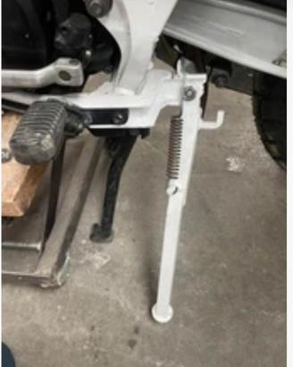 Staffa cavalletto laterale Aprilia Tuareg Pegaso