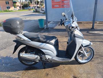 scooter Honda sh 300I