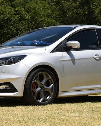 Ricambi Ford Fiesta Focus C max B max S max 