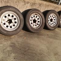 Gomme con cerchi suzuky samuray jimny