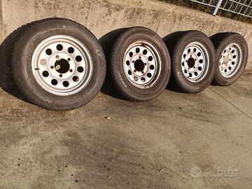 Gomme con cerchi suzuky samuray jimny