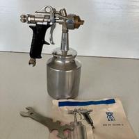 AEROGRAFO PER VERNICIATURA A SPRUZZO