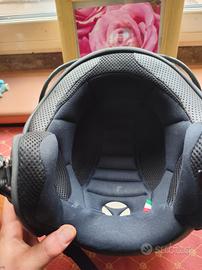 casco  momo design  taglia s-m