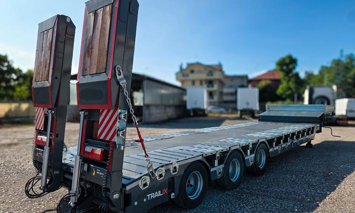 NUOVO Semirimorchio Carrellone 3 Assi Ribassato