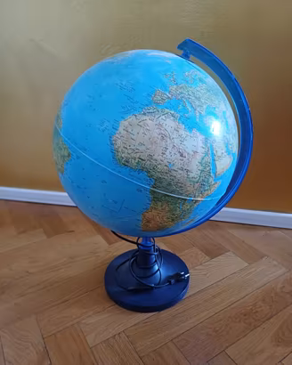 Mappamondo luminoso