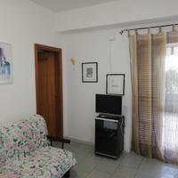 Piano terra a 100 metri dal mare