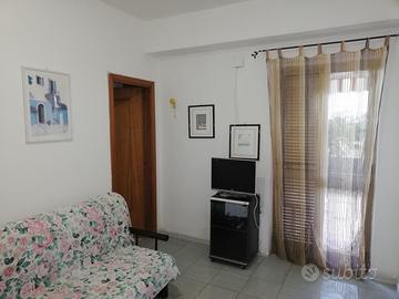 Piano terra a 100 metri dal mare