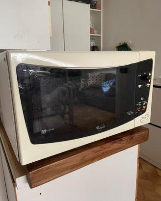 Forno Microonde Whirlpool MT48 WH 6° Senso con Gri