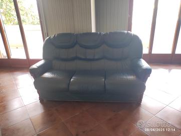 Divano in pelle di bufalo colore verde petrolio