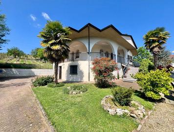VILLA SINGOLA A PIETRA DE' GIORGI