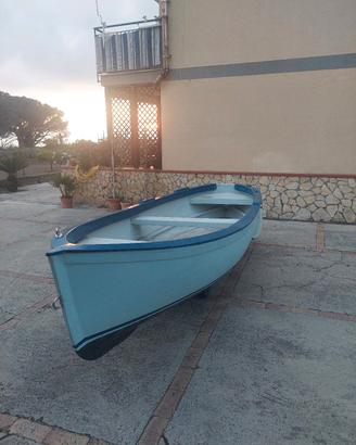 gozzo in vetroresina 4.80