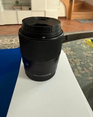 Sigma 30mm 1.4 Sony