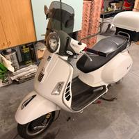 Vespa GTS 300