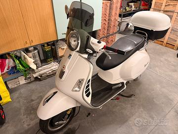 Vespa GTS 300