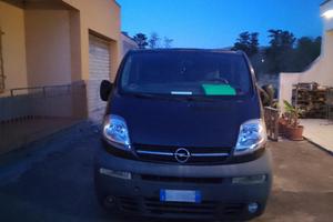 Opel Vivaro 9 posti 