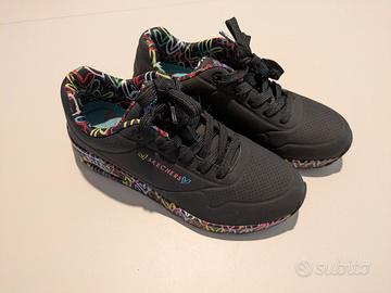 Skechers Uno Spread the Love - Numero 38