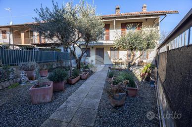 CASA SEMINDIPENDENTE A CHIERI