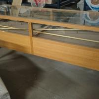 Arredamento per attività commerciale 