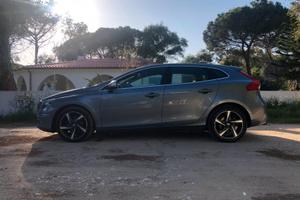 Volvo V40 2.0 R-Design