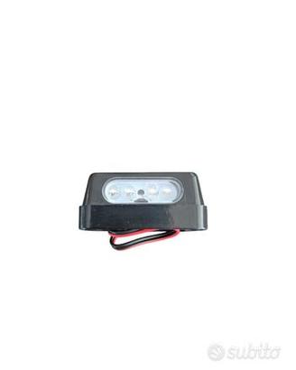 LUCE TARGA LED UNIVERSALE PER MOTO E SCOOTER