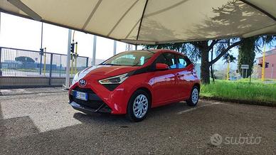 Toyota Aygo 1.0 VVT-i x-play MMT