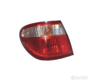 FANALE SINISTRO PER NISSAN ALMERA N16 4P 00-02