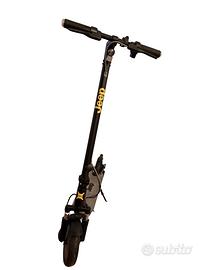 Monopattino Jeep JAF 25 km/h Nero 7,5 Ah