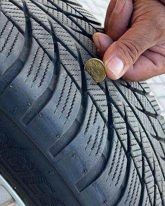 Kit 4 Cerchi in Lega + Gomme Invernali