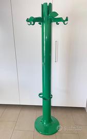 Appendiabiti  e 2 sedie castelli piretti