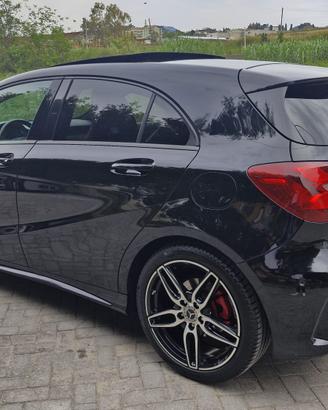Mercedes- benz A180d Automat Premium 2018 126000km
