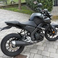 YAMAHA MT-125