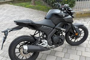 YAMAHA MT-125