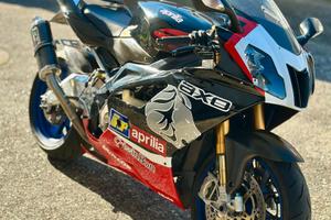 Aprilia RSV 1000 FACTORY