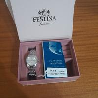 Orologio Festina donna mai usato.