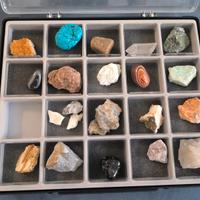 Collezione minerali quasi completa 